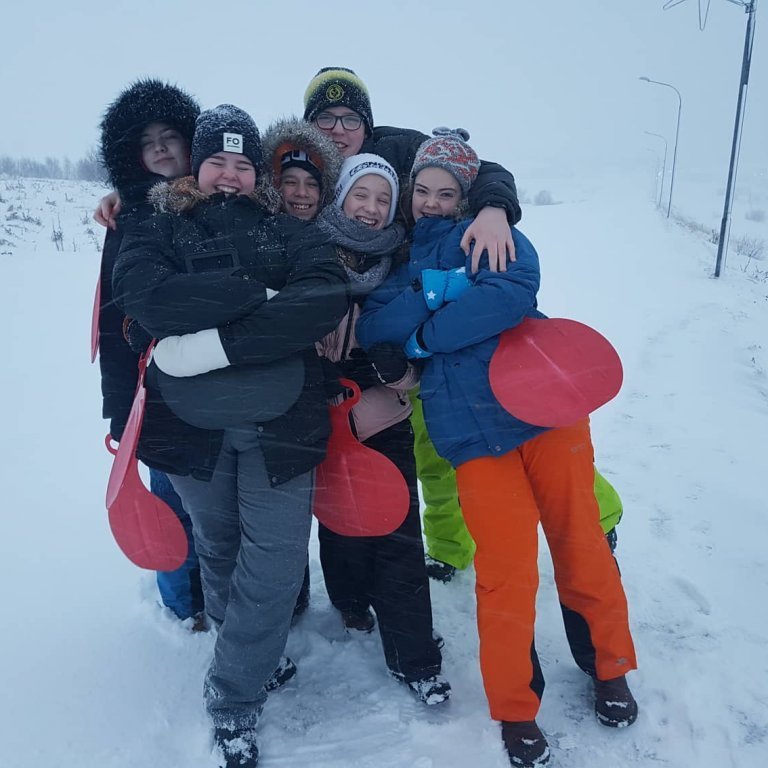 47396673_288644781777384_9217811372761415680_n