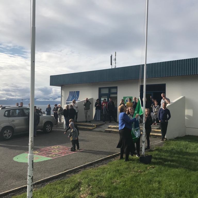 40603028_559303547860586_4934714176661618688_n