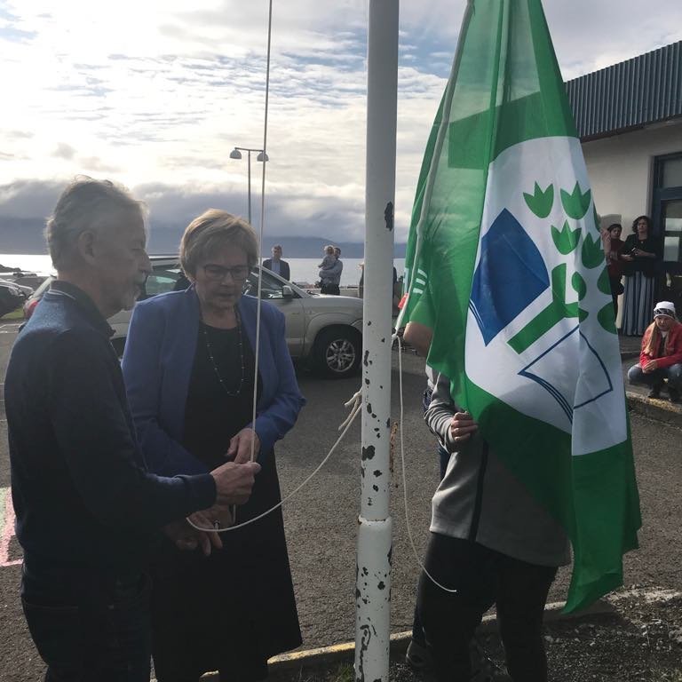 40603703_264003320904691_462306105033228288_n