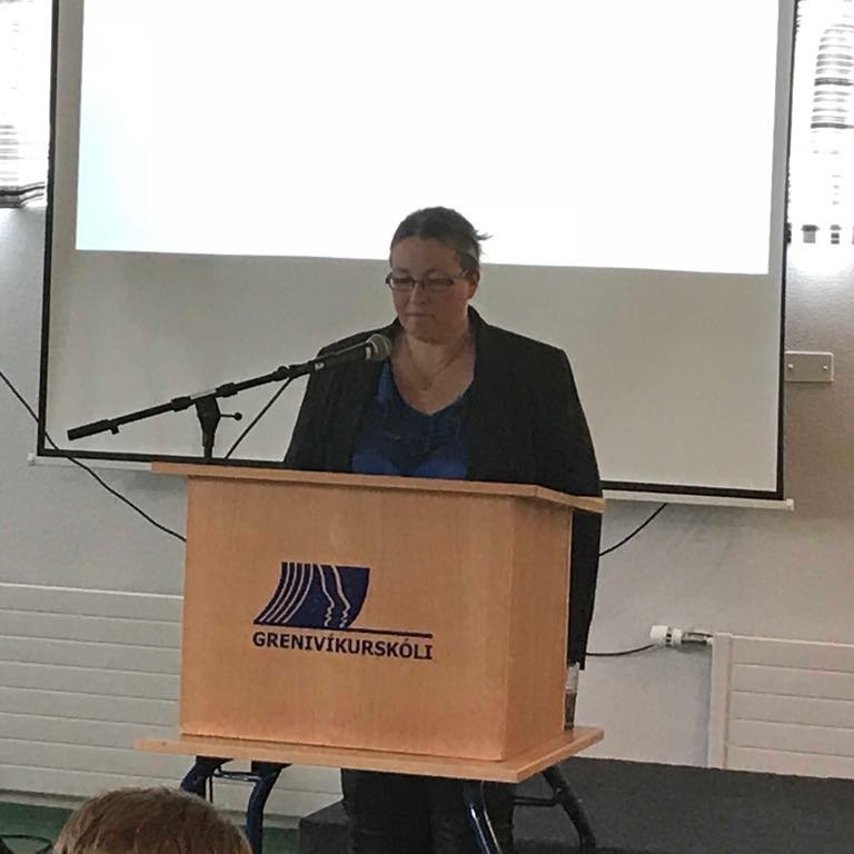 40797649_281857705755683_1912408285319790592_n