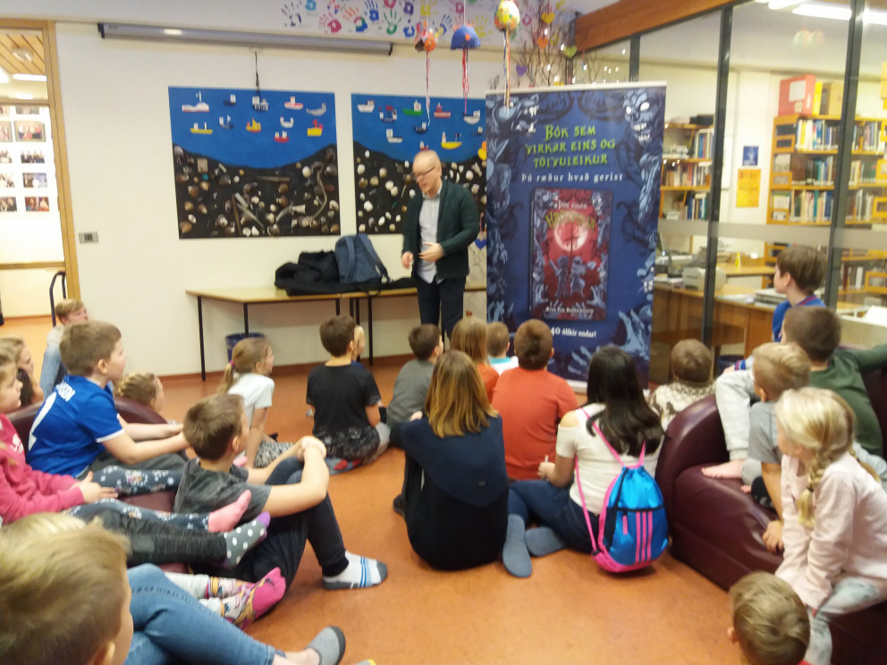 Ævar vísindamaður í heimsókn