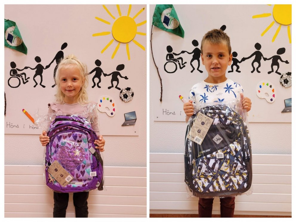 Nýir nemendur fá skólatöskur