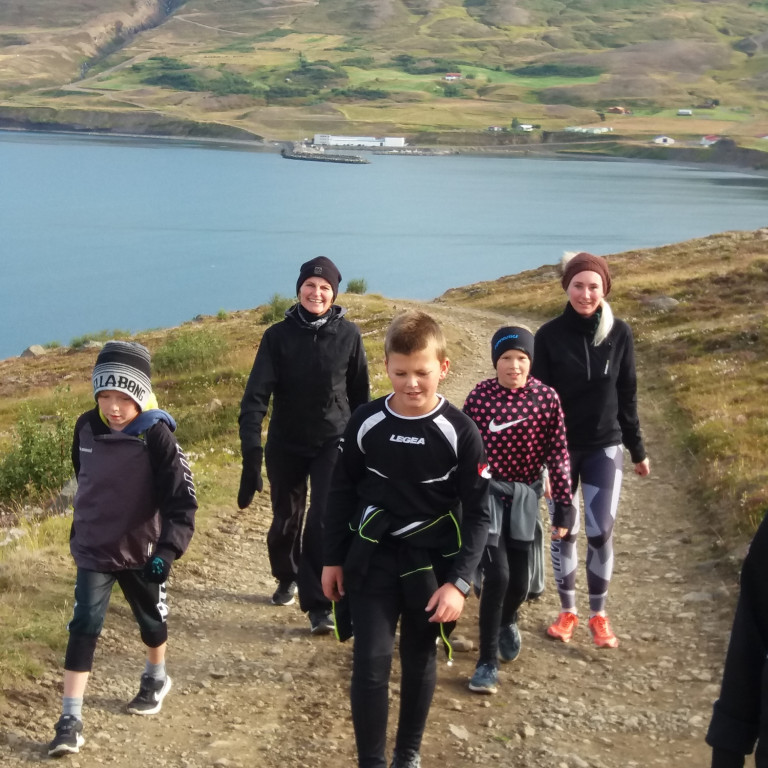 Hópmynd tekin fyrir Norræna skólahlaupið