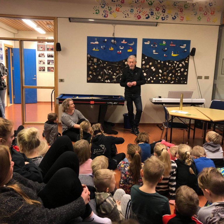 Sögustund hjá Birni Ingólfs.